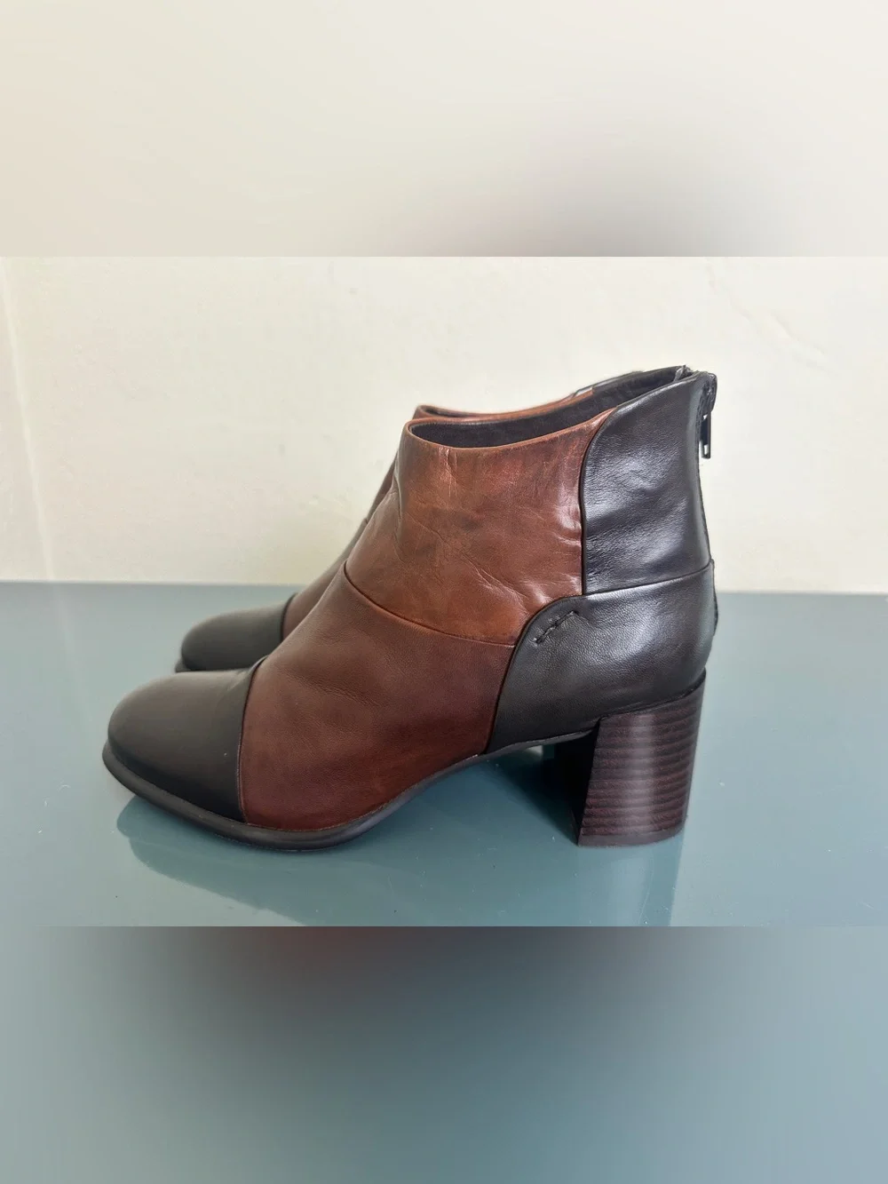 Everybody by BZ Moda vtg boots